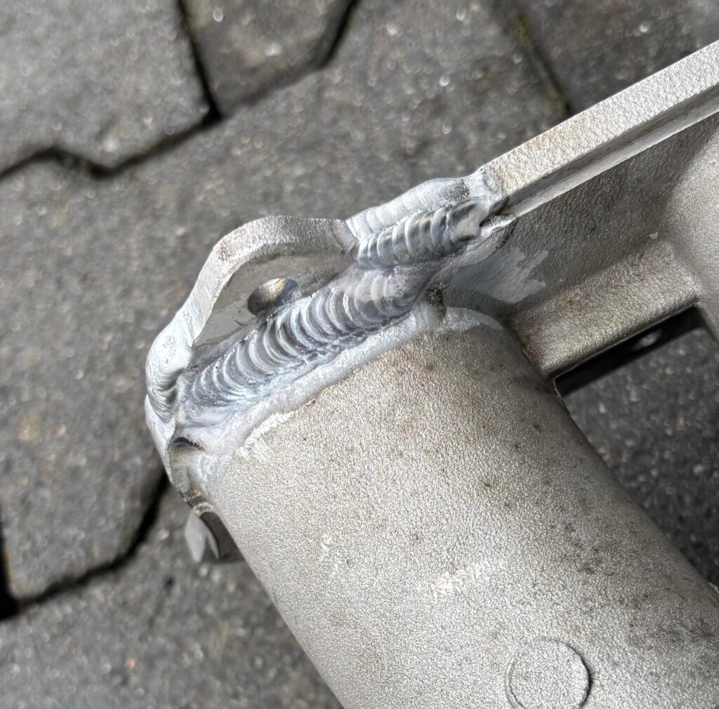 gbrotec-aluminium schweißen-alu schweißen-ansaugbrücke schweißen-motorsport ansaugbrücke-reparatur schweißen-wig schweißen-aluminium schweißtechnik-reparatur schweißen aluminium-aluminiumguss