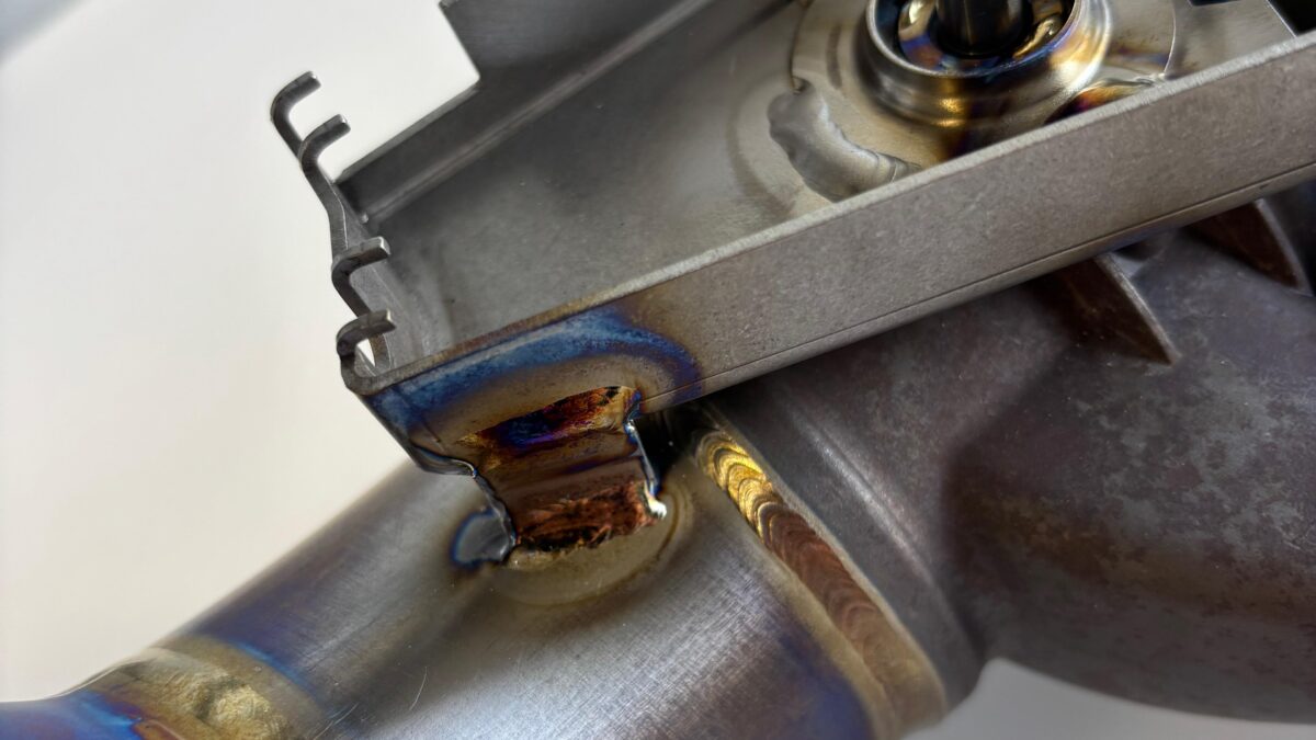 gbrotec-titan schweißen-titan auspuffanlage-titan abgasanlage-auspuffanlagen reparatur-titan wig schweißen-akrapovic abgasanlage-sc project-titan schweißen deutschland-motorrad-schweißen-aprilia
